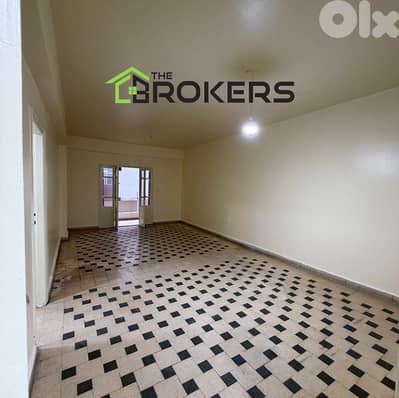 Apartment for Sale in Mar Elias شقة للبيع في مار الياس