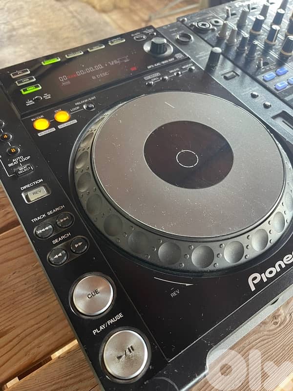 Pioneer CDJ 850 + DJM 800 mixer 5