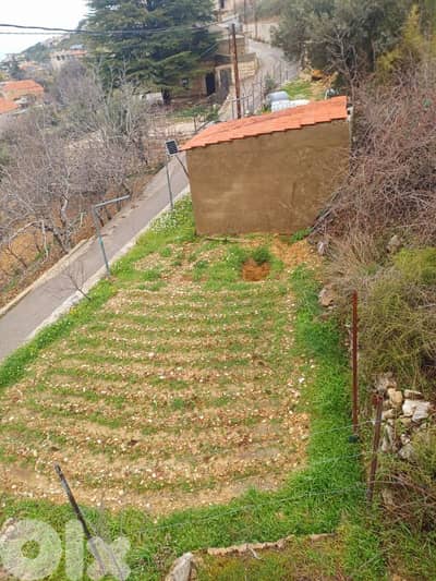 lands for sale in Bchaaleh أرض "لقطة"للبيع في بشعلة