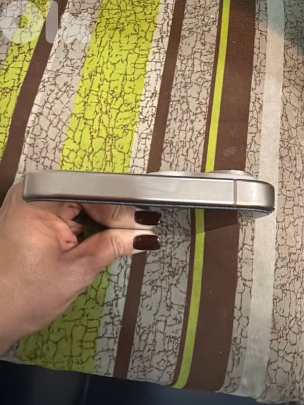 i phone 16 pro max 3