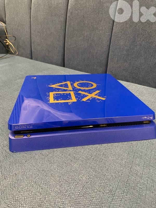 Ps4 Slim limited edition 1