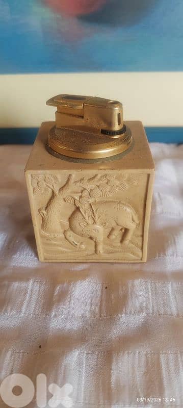 vintage collectible table lighter