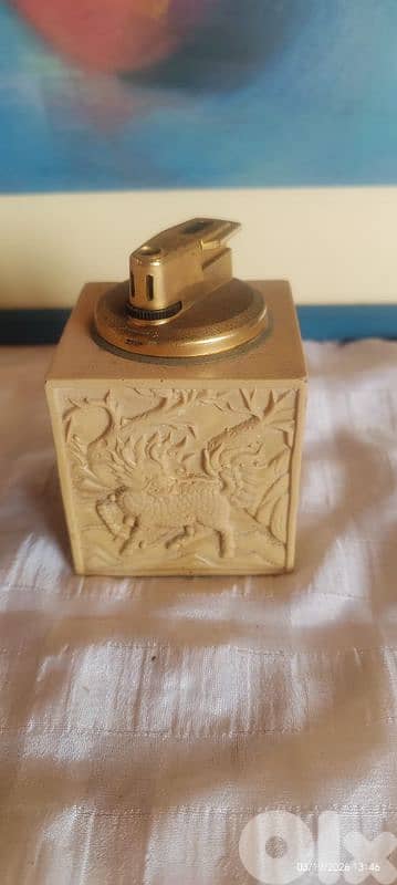 vintage collectible table lighter 1