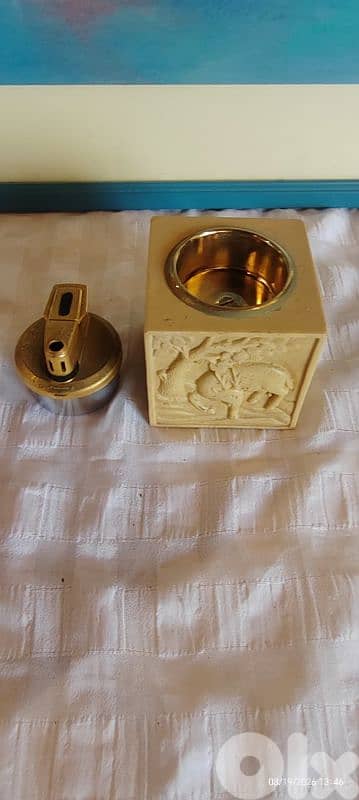 vintage collectible table lighter 4