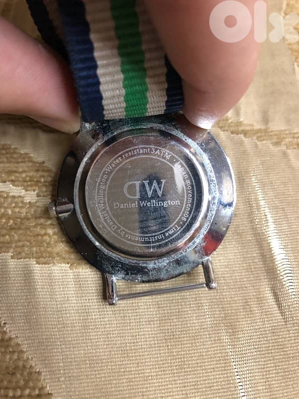 DW Daniel Wellington watch original 40MM With a white, green, and blue 7
