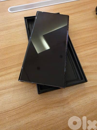 Samsung S23 Ultra very clean