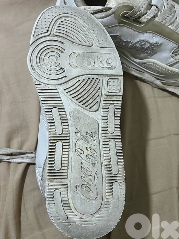 Official Coca-Cola Footwear White Classic Sneakers - Size 42 9