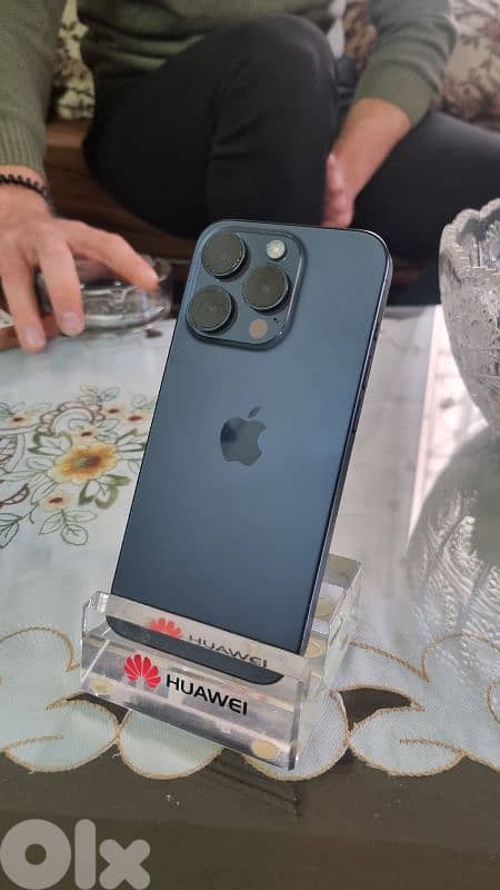 iphone 15 pro used like new 1