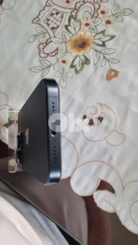 iphone 15 pro used like new 6