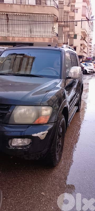 Mitsubishi Montero 2001