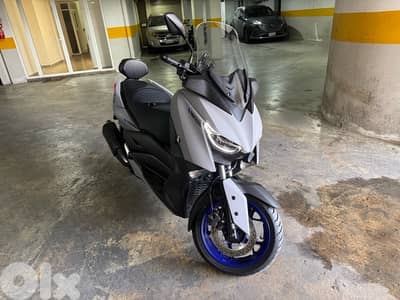 YAMAHA X-MAX 300cc