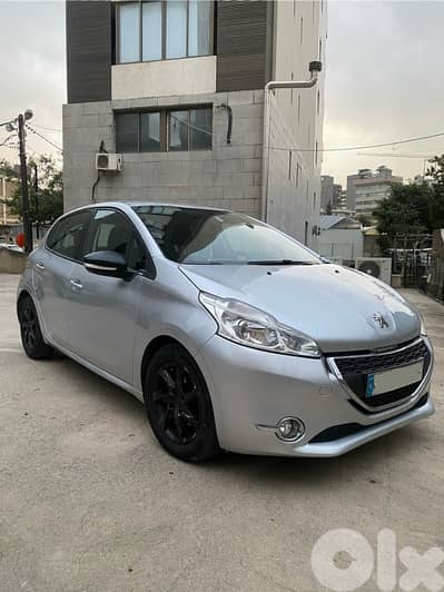 Peugeot 208 2015