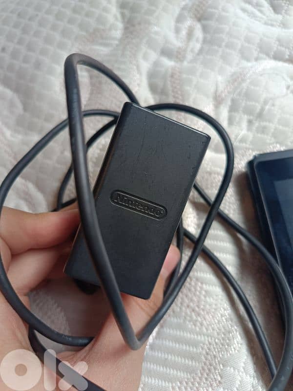 Nintendo Switch original Bundle + 3 Games + Accessories (64GB SD 6