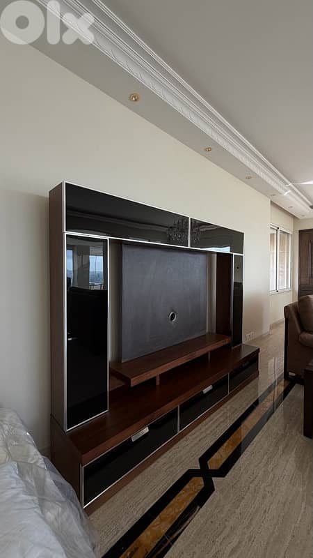 TV unit 3