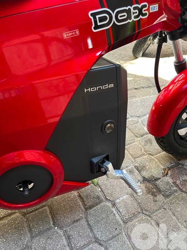 honda Dax 400 watts electric 8