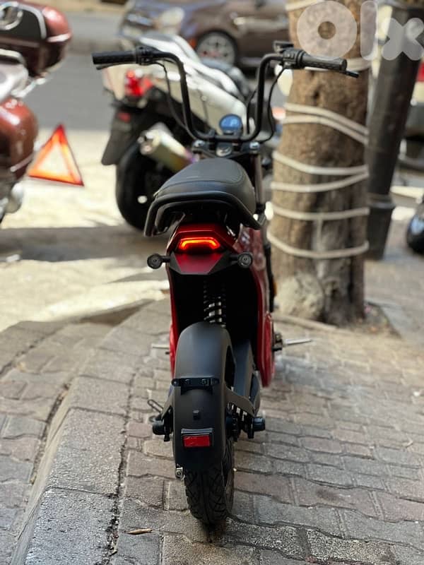 honda Dax 400 watts electric 10