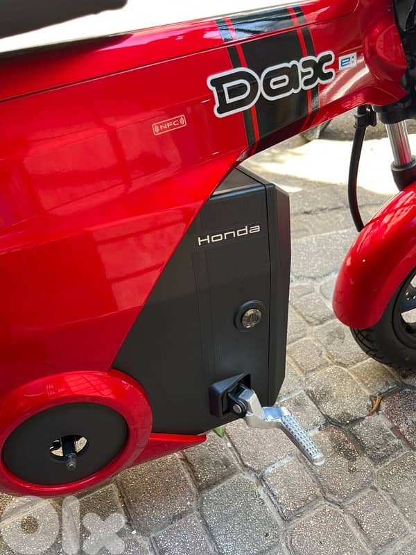 honda Dax 400 watts electric 15