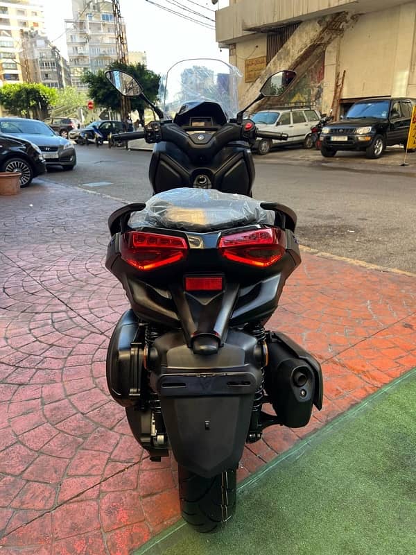 Yamaha Xmax okm 2025 4