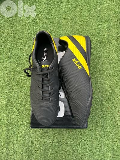 football shoes (42)
