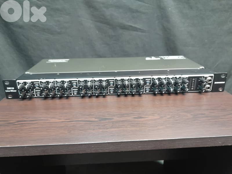 Samson SM10 Rackmount Mixer 1