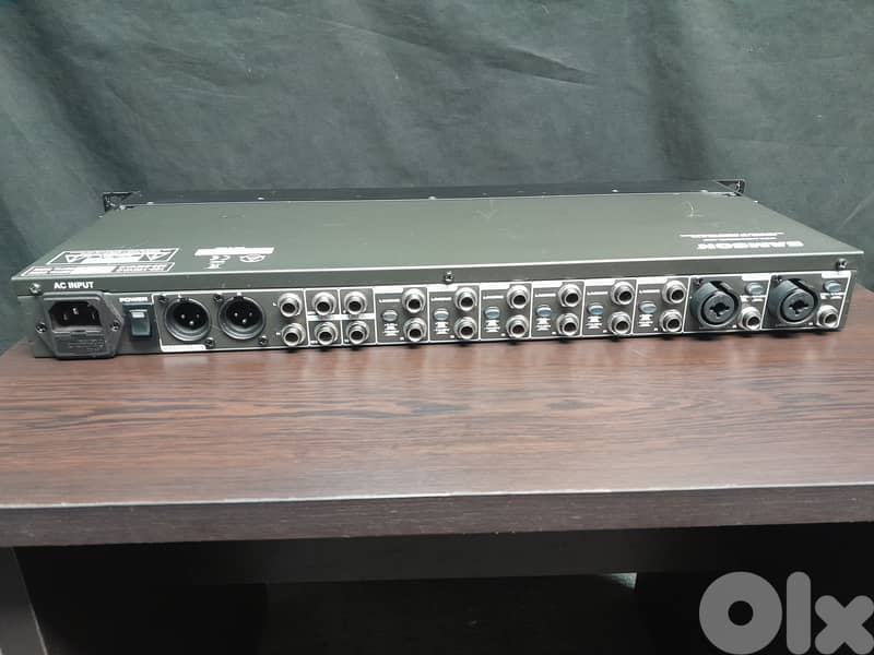 Samson SM10 Rackmount Mixer 2
