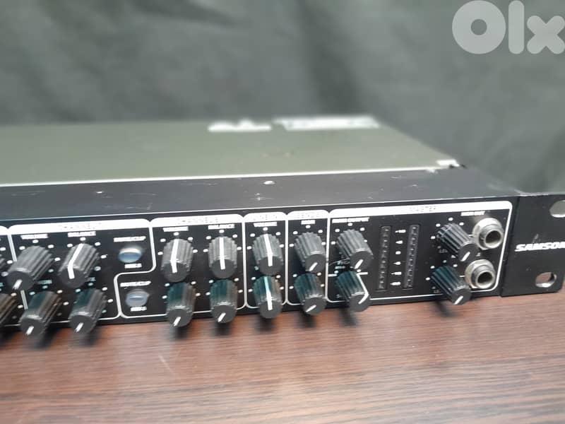 Samson SM10 Rackmount Mixer 6