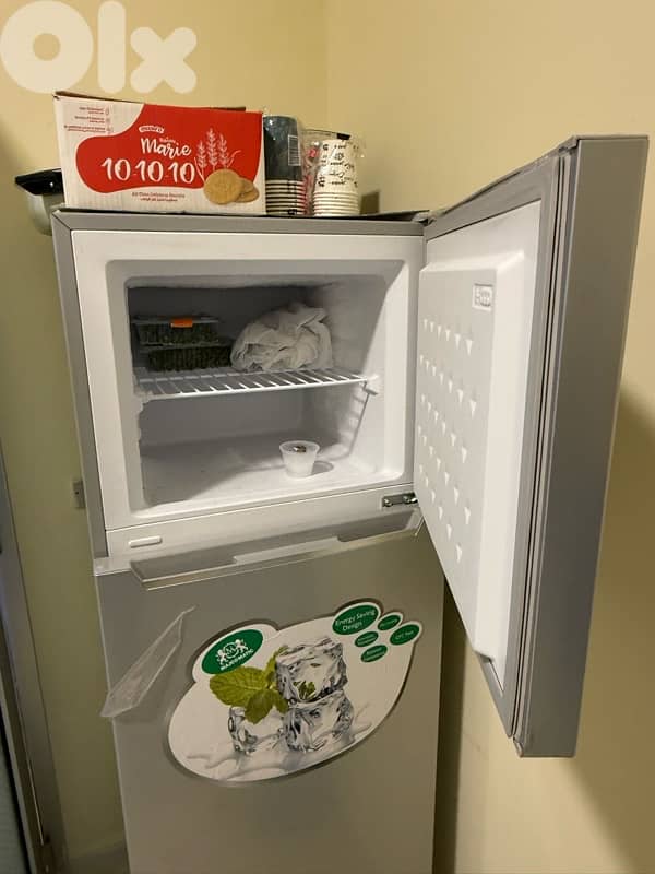 Used refrigerator with excellent condition 2
