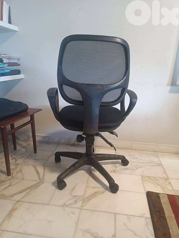 Office chair 1