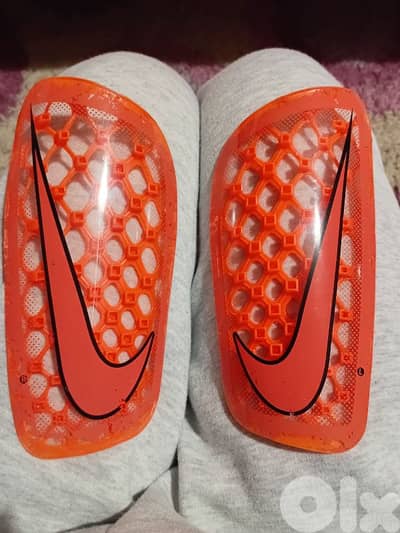 nike shin pads