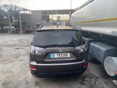 Mitsubishi Outlander 2010