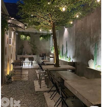Restaurant bistrot with outdoor terrace prime location