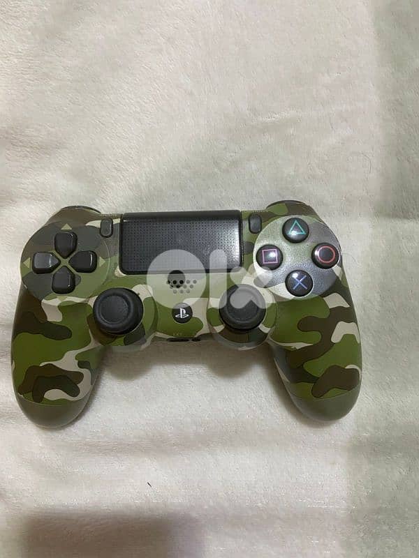 PS4 SLIM 1 TERA  150 $ 3