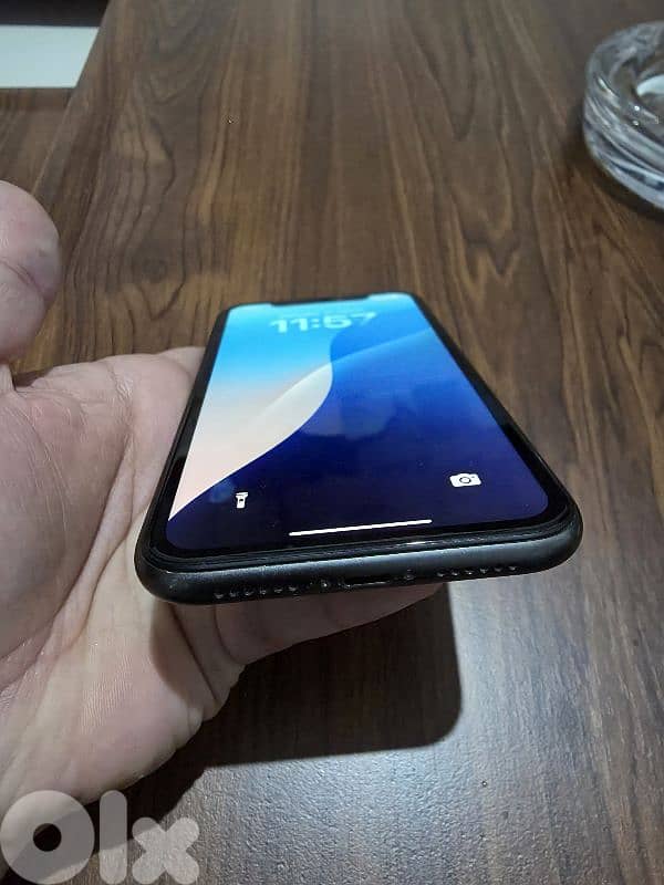 Apple iPhone 11 128GB 5