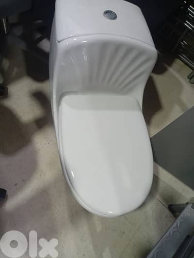 كرسي. اوروبي شبه جديد