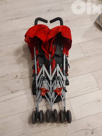 Twins baby Strollers with a Jumper gift