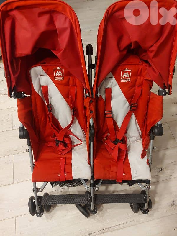 Twins baby Strollers with a Jumper gift 1