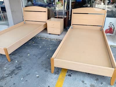 تختين كموند اوروبي شبه جديد