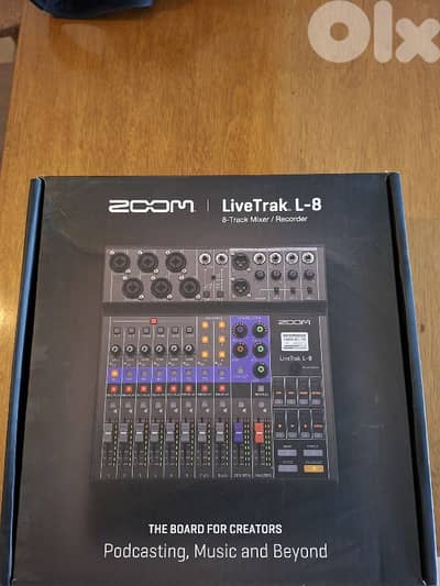 ZOOM L8 MIXER