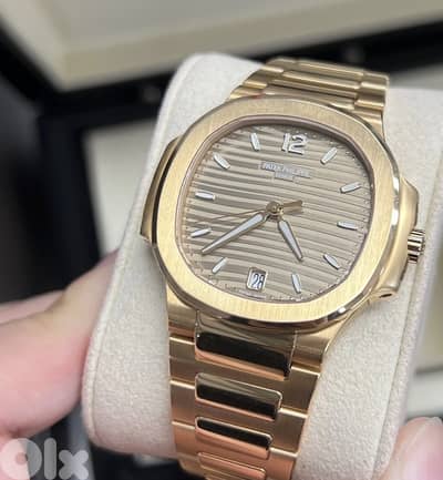 Patek Philippe 7118/1R Nautilus 18K Rose Gold Watch