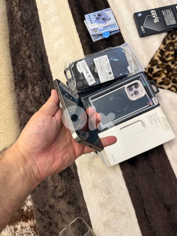 iphone 15 pro max titanium 256gb 2