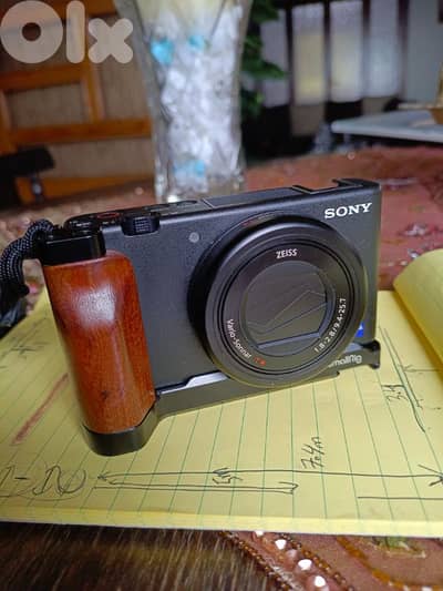 Sony ZV-1 digital camera 20mp 4k video+accessories