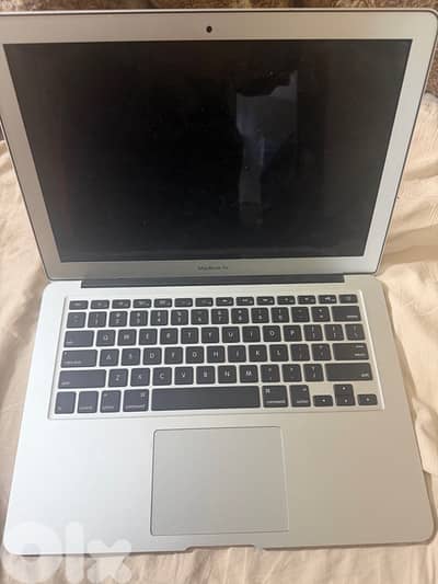 MacBook Air 2017 - Good Condition