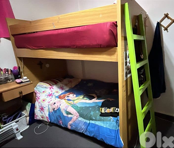 Full room (very good condition) 1