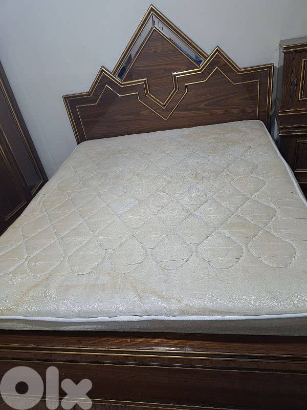 Full bedroom (perfect condition) 1