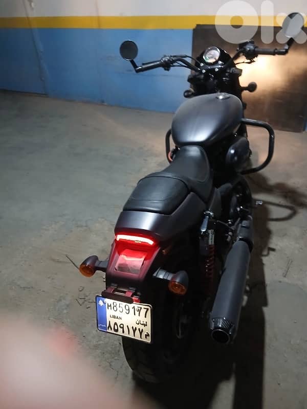 Harley-Davidson Street Rod 4