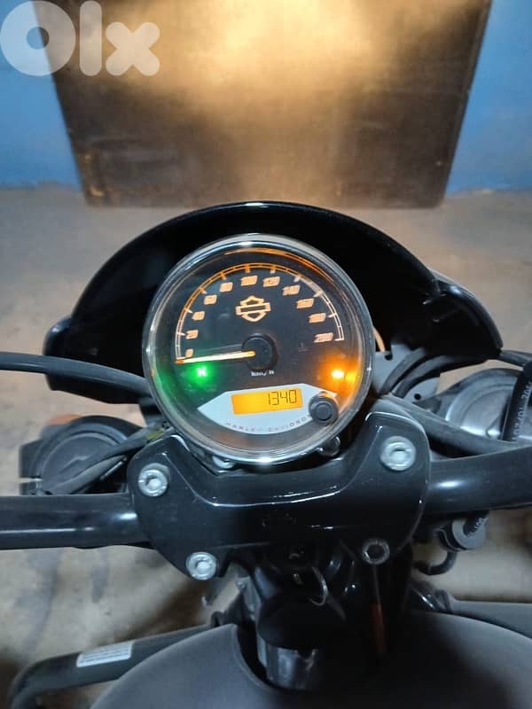 Harley-Davidson Street Rod 5