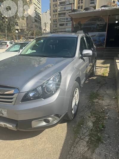 Subaru Outback 2011