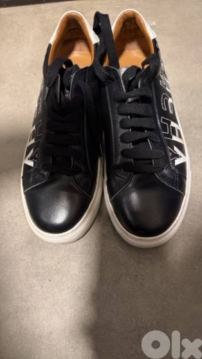 Givenchy Shoes 41
