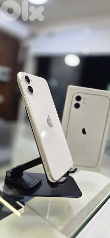iphone 11 256 gb white super clean water proof