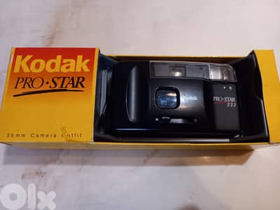 vintage Kodak Pro-Star 222 35mm film camera